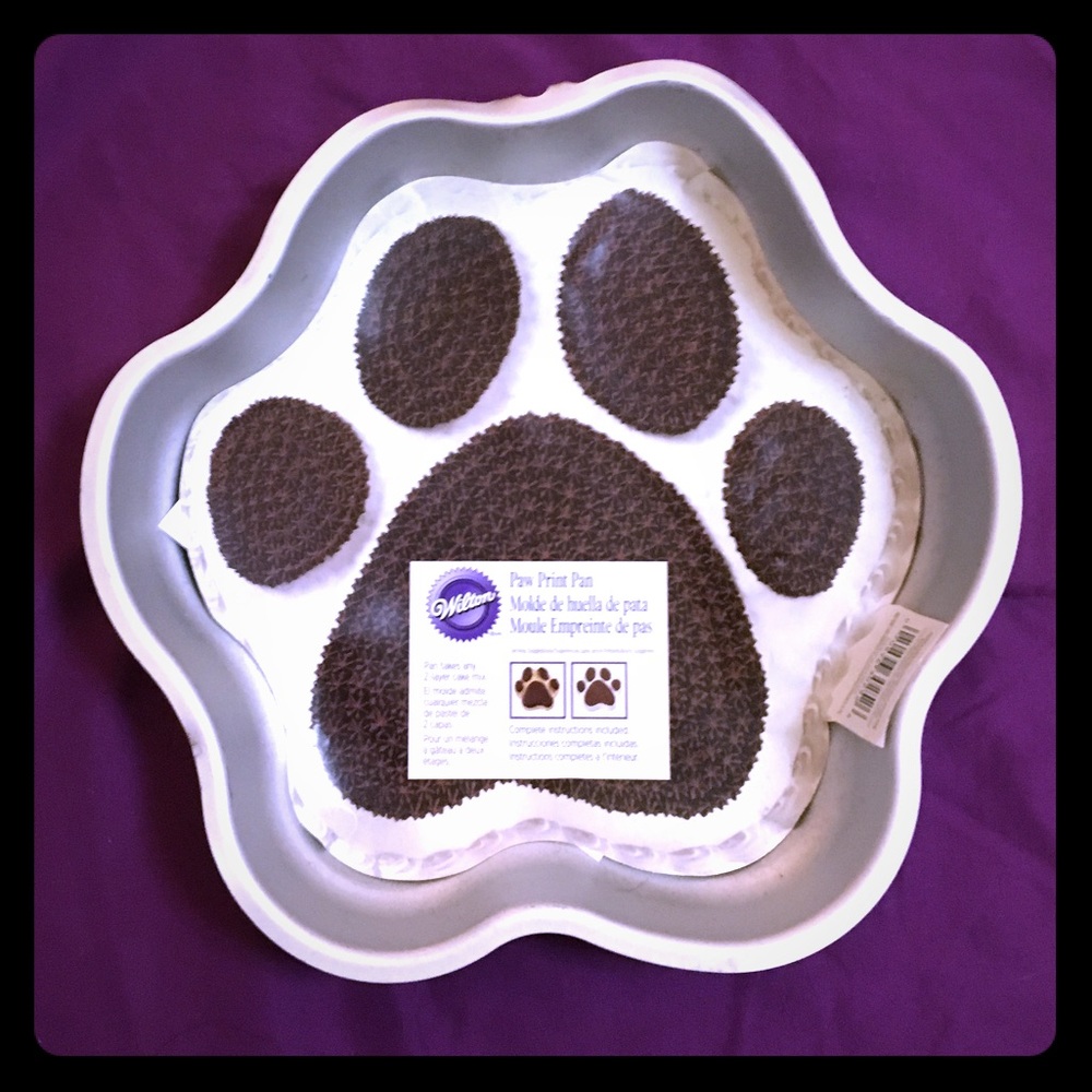 Dog Paw Cake Tin